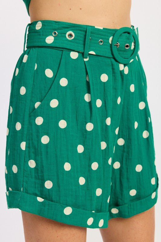CUFFED HEM BELTED SHORTS - KOKOTETE