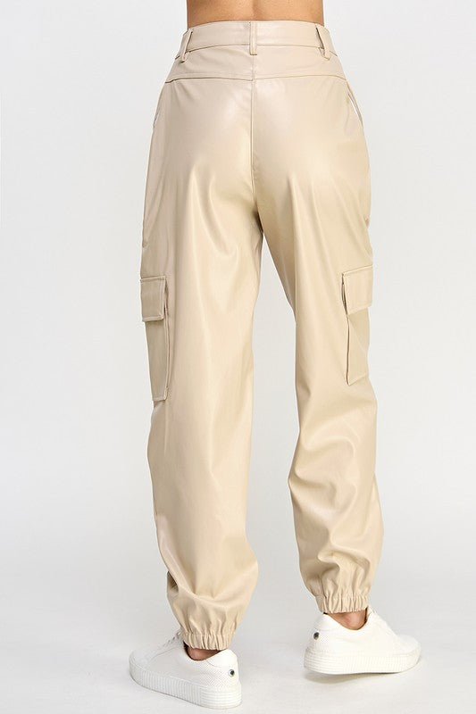 RELAXED VEGAN LEATHER CARGO PANTS - KOKOTETE