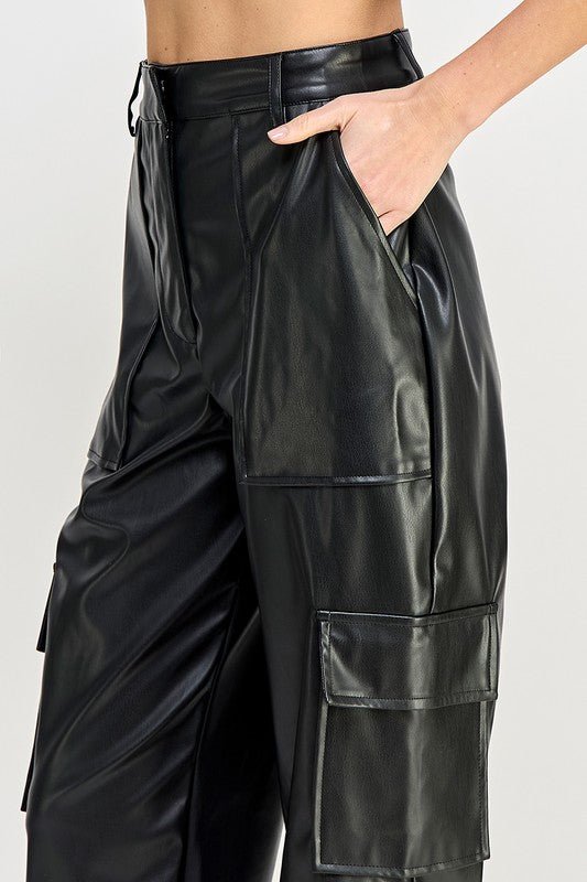 RELAXED VEGAN LEATHER CARGO PANTS - KOKOTETE