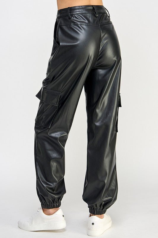 RELAXED VEGAN LEATHER CARGO PANTS - KOKOTETE