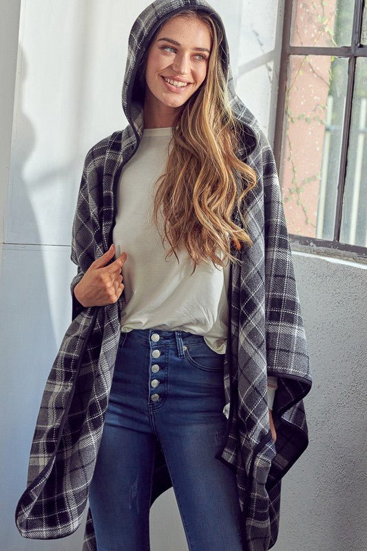 TOGGLE CLOSE PLAID PONCHO - KOKOTETE