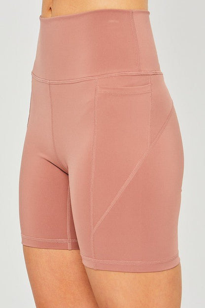 Activewear Leggings Shorts Seam Detail - KOKOTETE