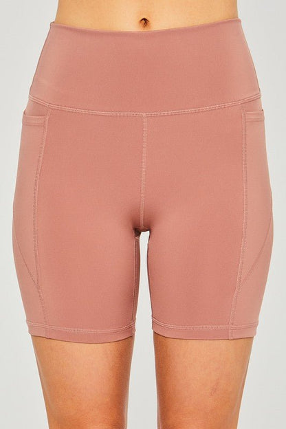 Activewear Leggings Shorts Seam Detail - KOKOTETE