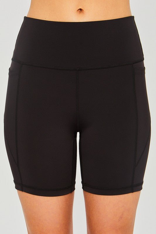 Activewear Leggings Shorts Seam Detail - KOKOTETE