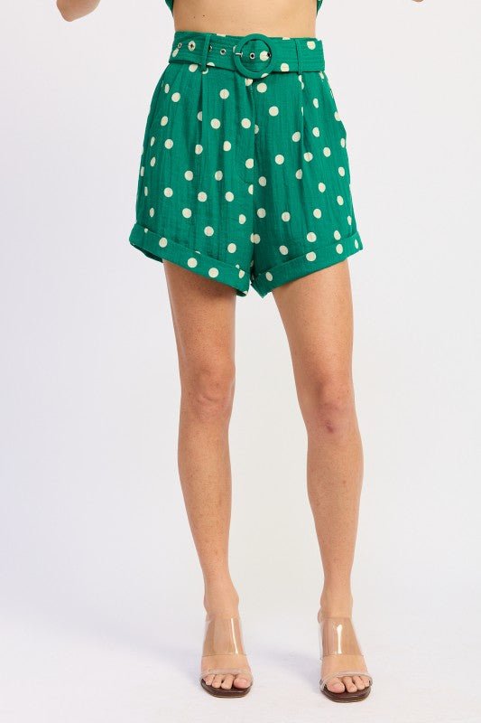 CUFFED HEM BELTED SHORTS - KOKOTETE