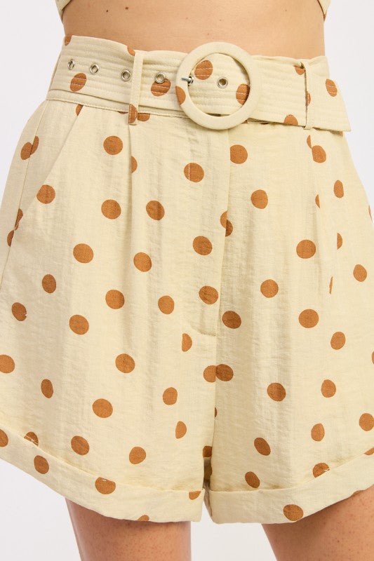 CUFFED HEM BELTED SHORTS - KOKOTETE