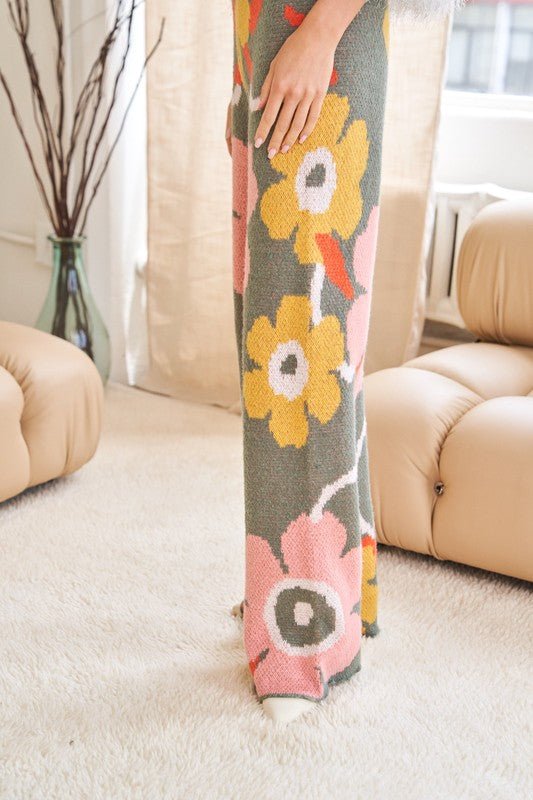 Flower Printed Casual Cozy Full Long Wide Pants - KOKOTETE