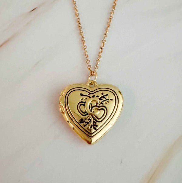 Nostalgic Heart Initial Open Locket Necklace - KOKOTETE