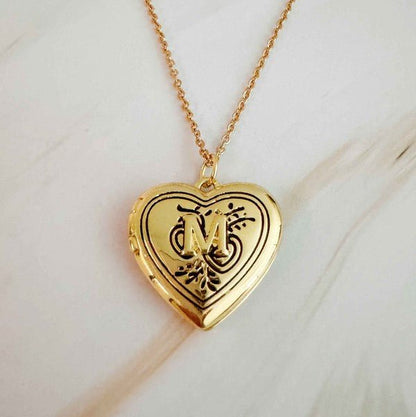 Nostalgic Heart Initial Open Locket Necklace - KOKOTETE