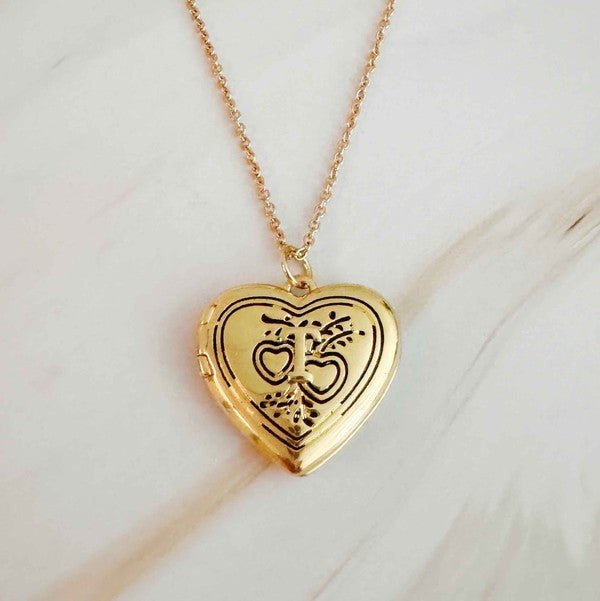 Nostalgic Heart Initial Open Locket Necklace - KOKOTETE