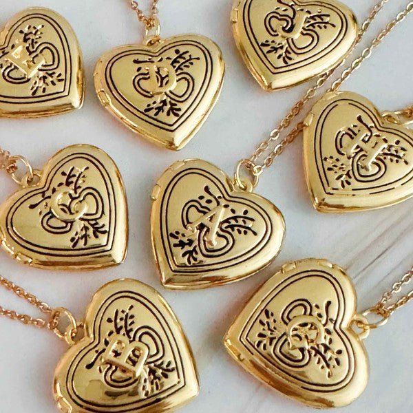 Nostalgic Heart Initial Open Locket Necklace - KOKOTETE