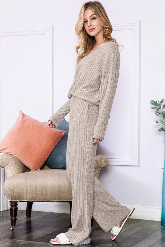 Slouchy Beige ribbed knit loungewear set - KOKOTETE