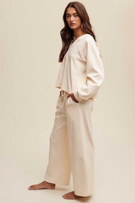 V-neck Sweatshirt and Pants Set - KOKOTETE